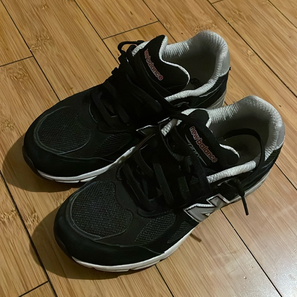 Black New Balance